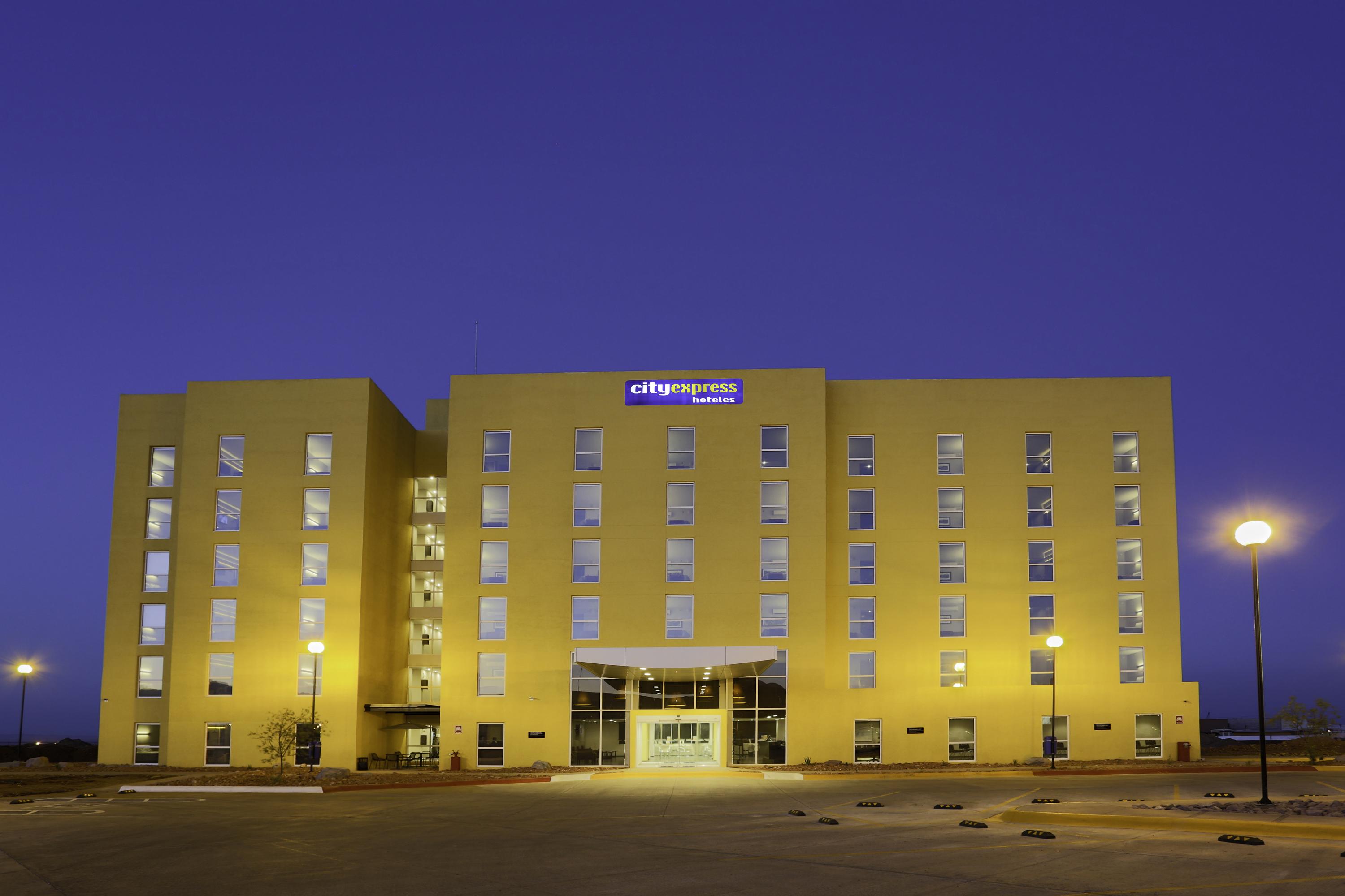 ซิตี้ เอ็กซ์เพรส กานาเนีย Hotel Cananea ภายนอก รูปภาพ